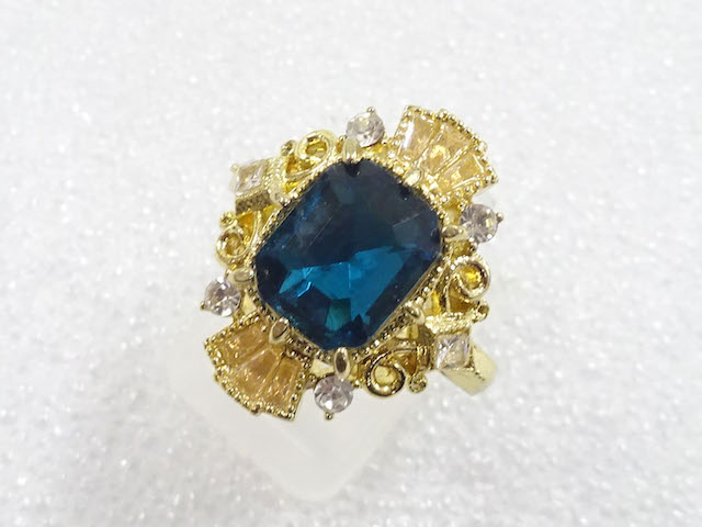 JAPANESE KIMONO / ANTIQUE COLORED STONE RING (SIZE 17.5)